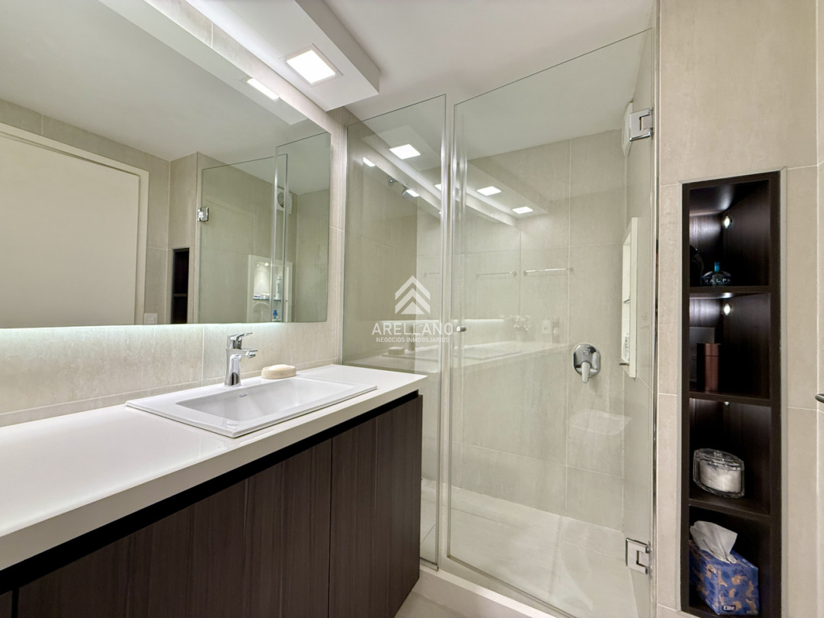 Apartamento ID.6284 - Venta apartamento 3 dormitorios y dependencia de servicio 