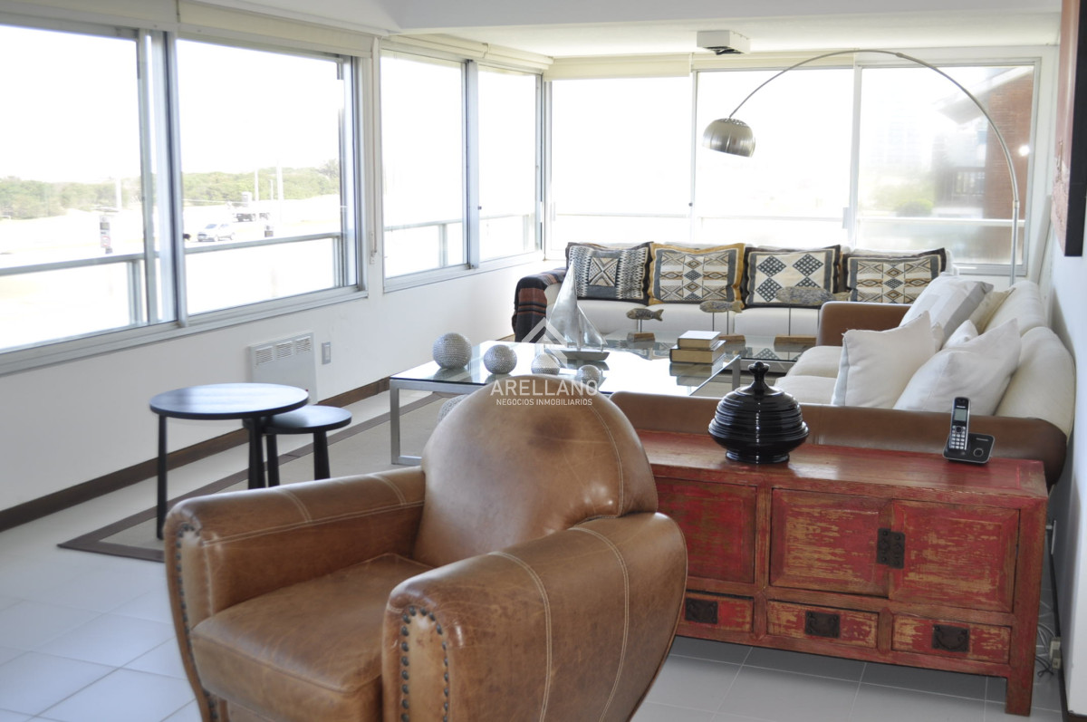 Apartamento ID.1942 - Venta apartamento 3 dormitorios 