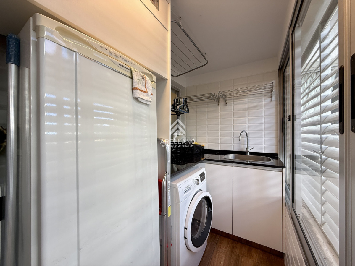 Apartamento ID.6284 - Venta apartamento 3 dormitorios y dependencia de servicio 