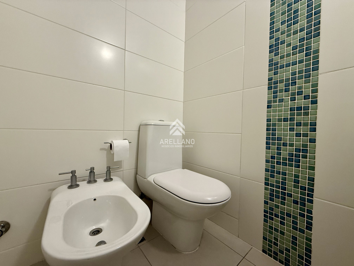 Apartamento ID.5176 - Apartamento en venta – Torre Manhattan, Punta del Este