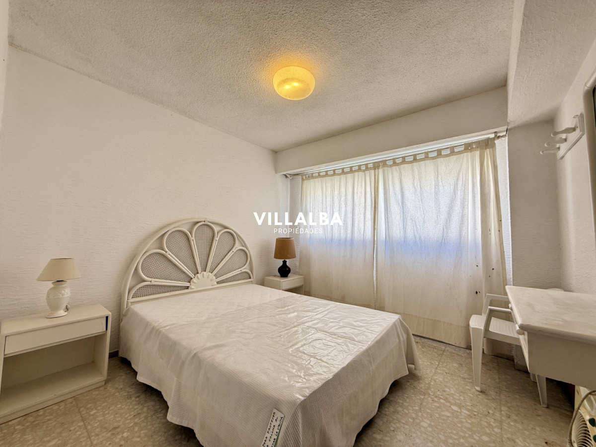 Apartamento ID.4057 - EN PLENO CENTRO CERCA DE PLAYA BRAVA Y MANSA 