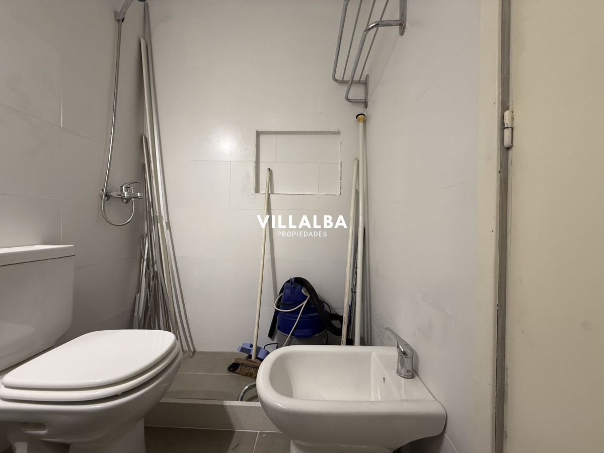 Apartamento ID.4452 - Apartamento en venta, Punta del este, frente a playa de los Ingleses