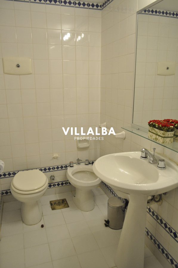 Apartamento ID.2222 - Amplio departamento frente al mar