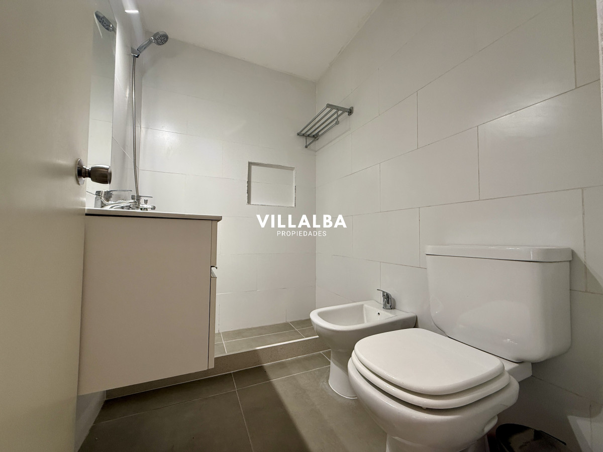 Apartamento ID.4452 - Apartamento en venta, Punta del este, frente a playa de los Ingleses