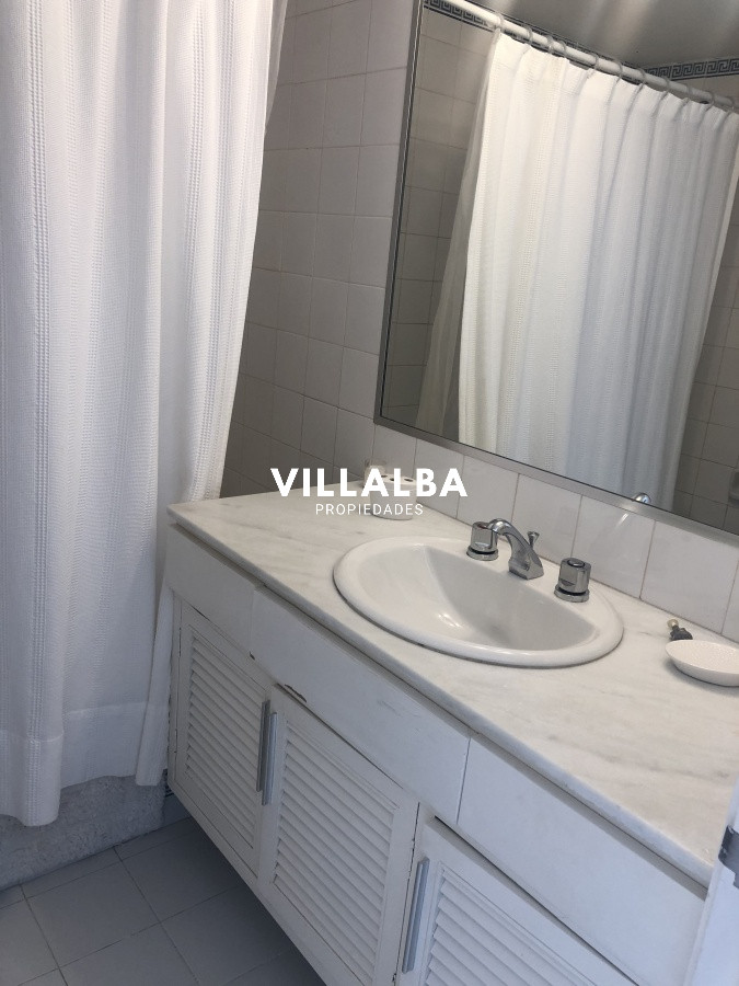 Apartamento ID.2222 - Amplio departamento frente al mar