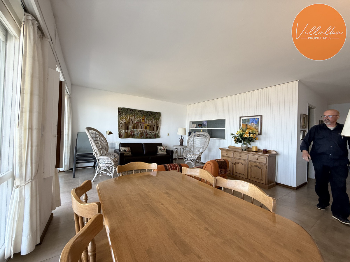 Apartamento ID.3724 - Primera linea vista excelente con hermosa terraza amplia 