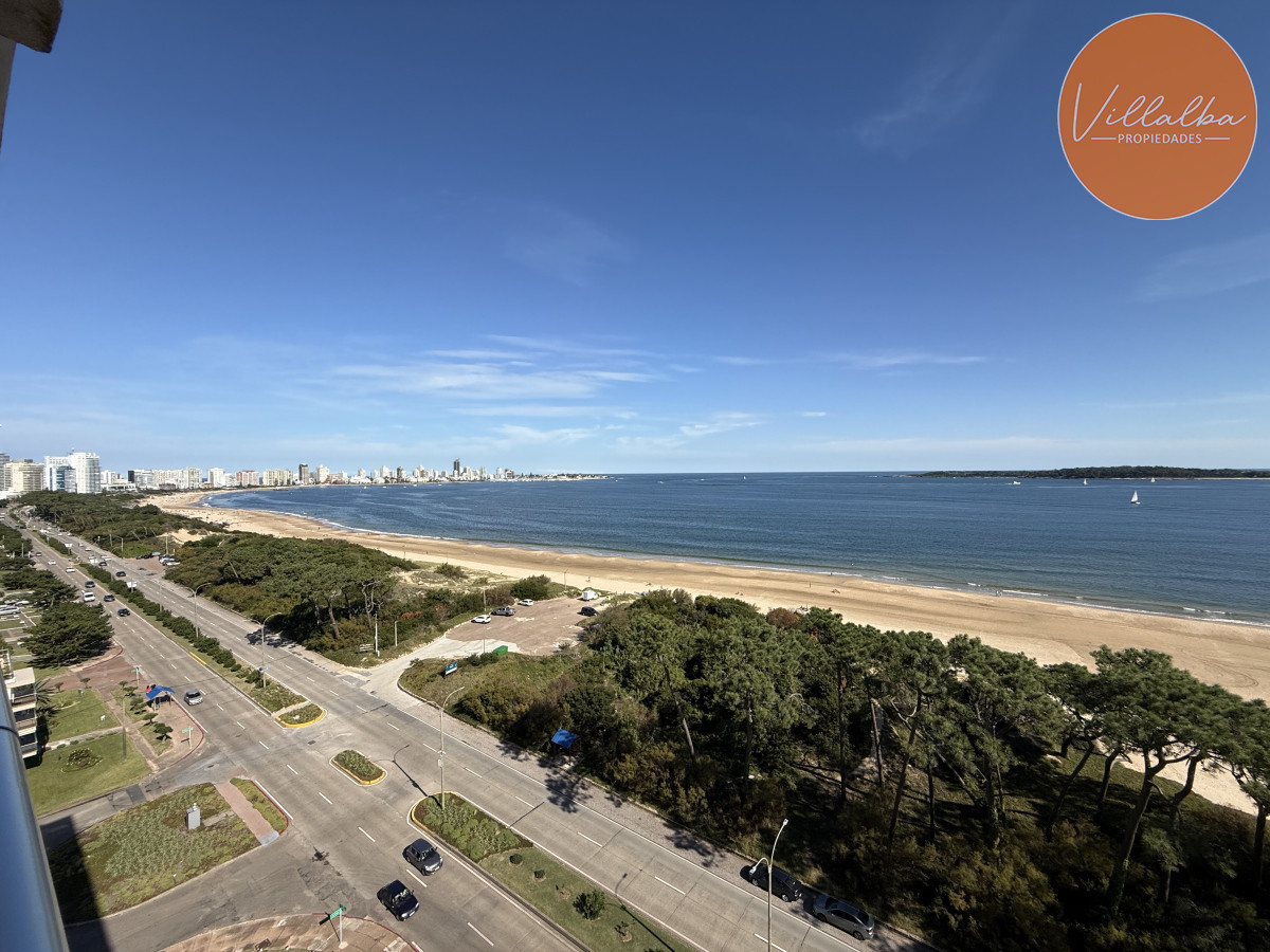 Apartamento ID.3724 - Primera linea vista excelente con hermosa terraza amplia 