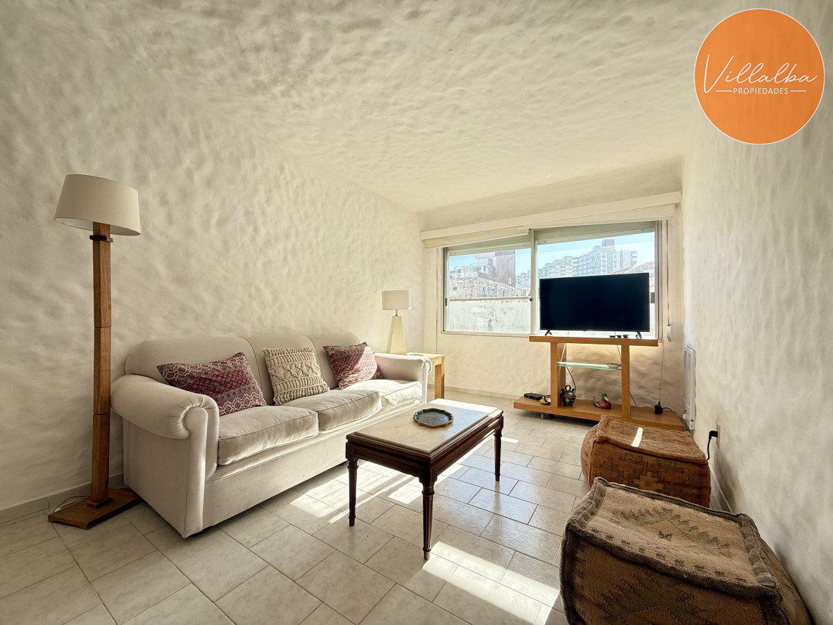 Apartamento ID.3737 - Apartamento en venta - Edificio Simón Bolívar, Punta del Este