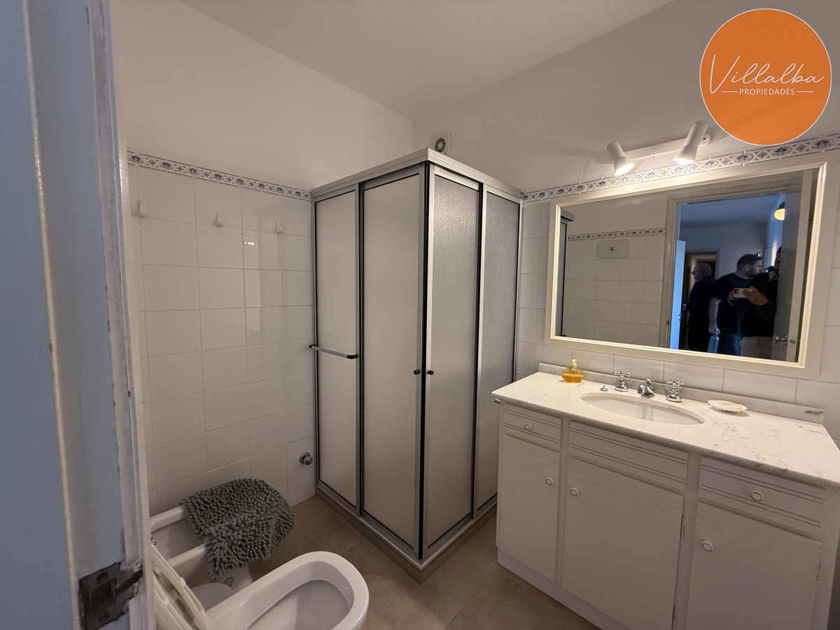 Apartamento ID.3724 - Primera linea vista excelente con hermosa terraza amplia 
