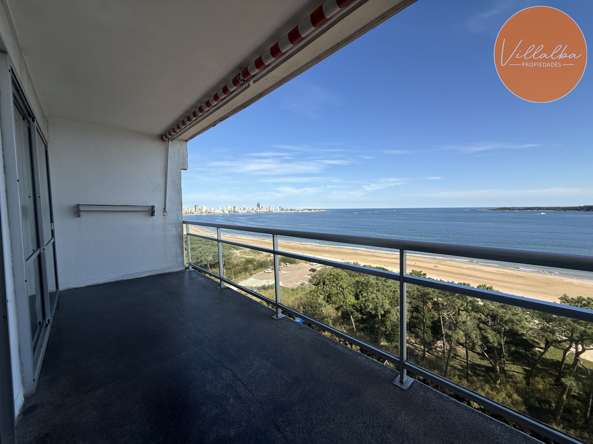 Apartamento ID.3724 - Primera linea vista excelente con hermosa terraza amplia 