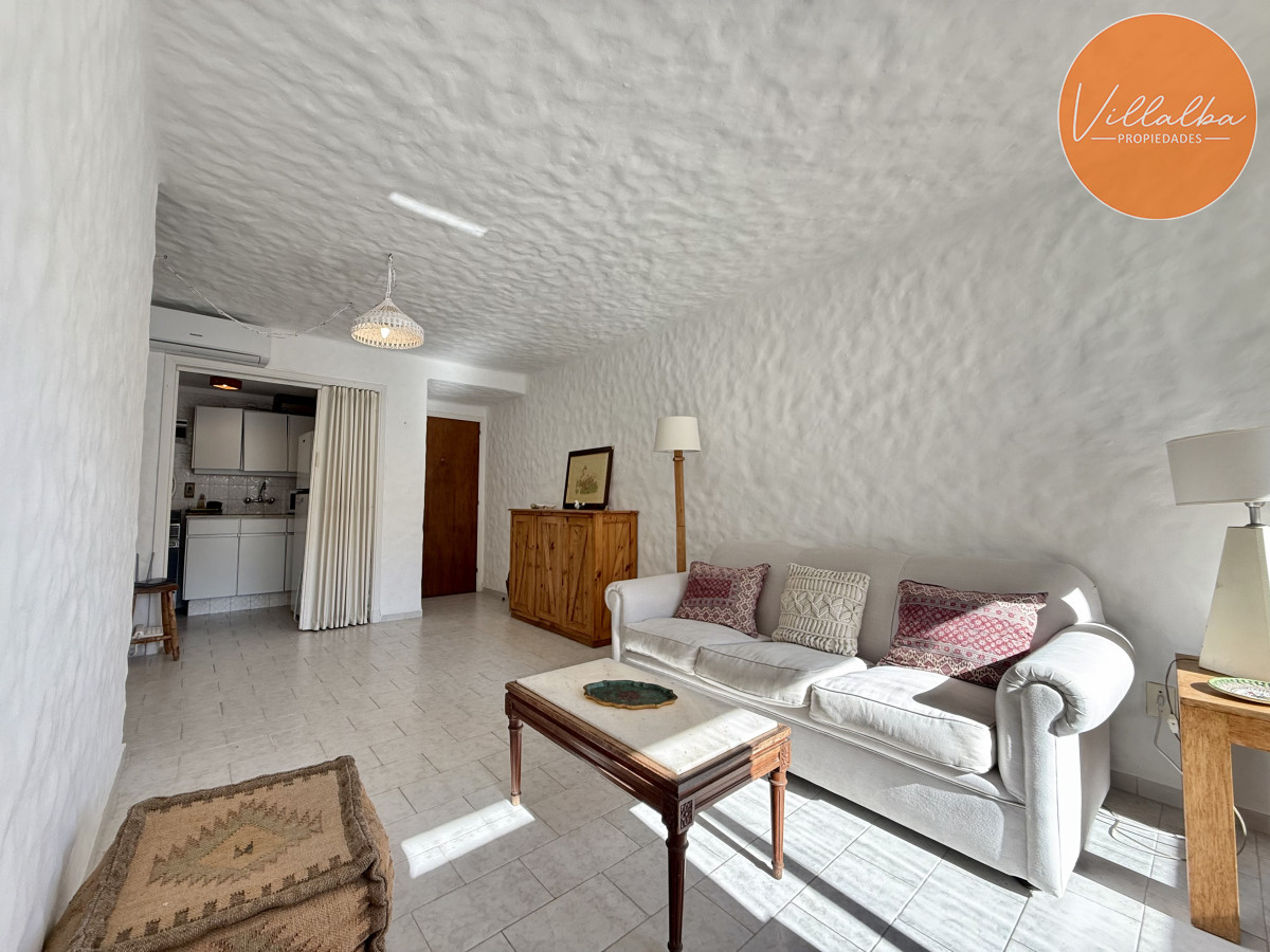 Apartamento ID.3737 - Apartamento en venta - Edificio Simón Bolívar, Punta del Este
