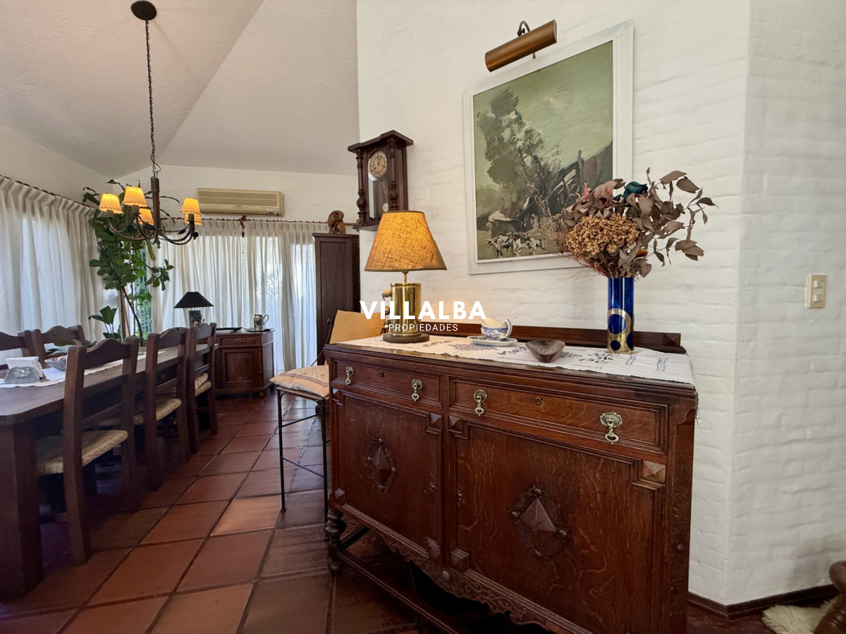 Apartamento ID.4792 - CASA EN VENTA - BARRIO CANTEGRIL, AV. CÓRDOVA