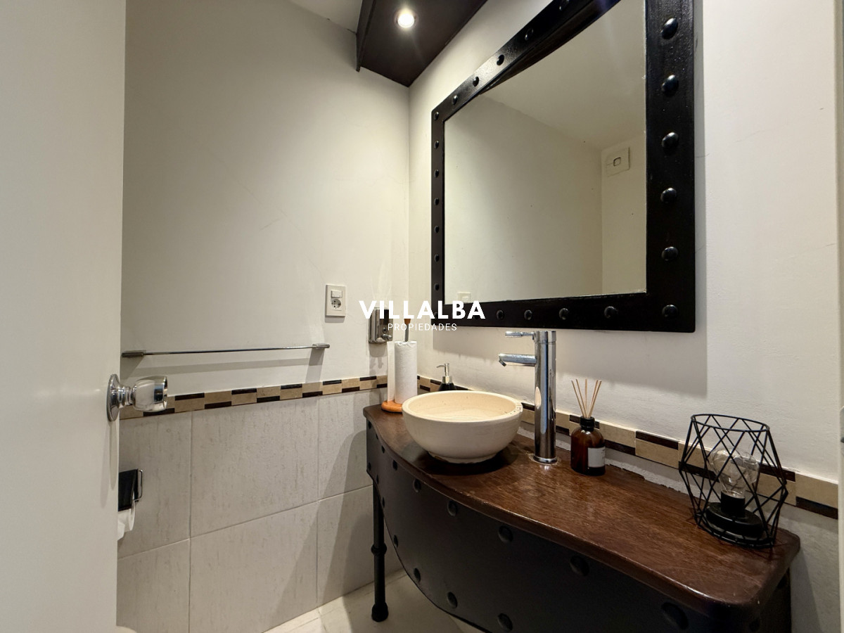 Apartamento ID.4792 - CASA EN VENTA - BARRIO CANTEGRIL, AV. CÓRDOVA
