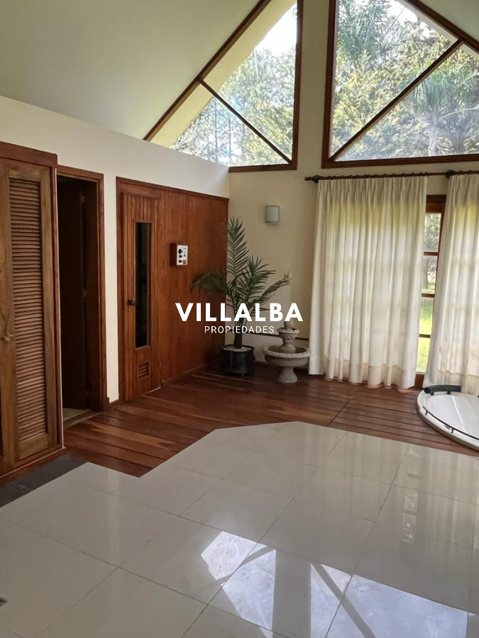Apartamento ID.2669 - Espectacular mansión en venta. Consultá ya! 