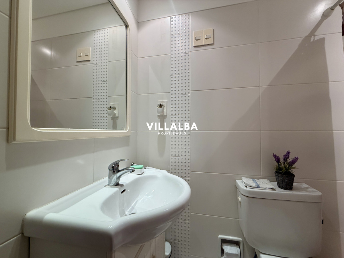 Apartamento ID.4792 - CASA EN VENTA - BARRIO CANTEGRIL, AV. CÓRDOVA
