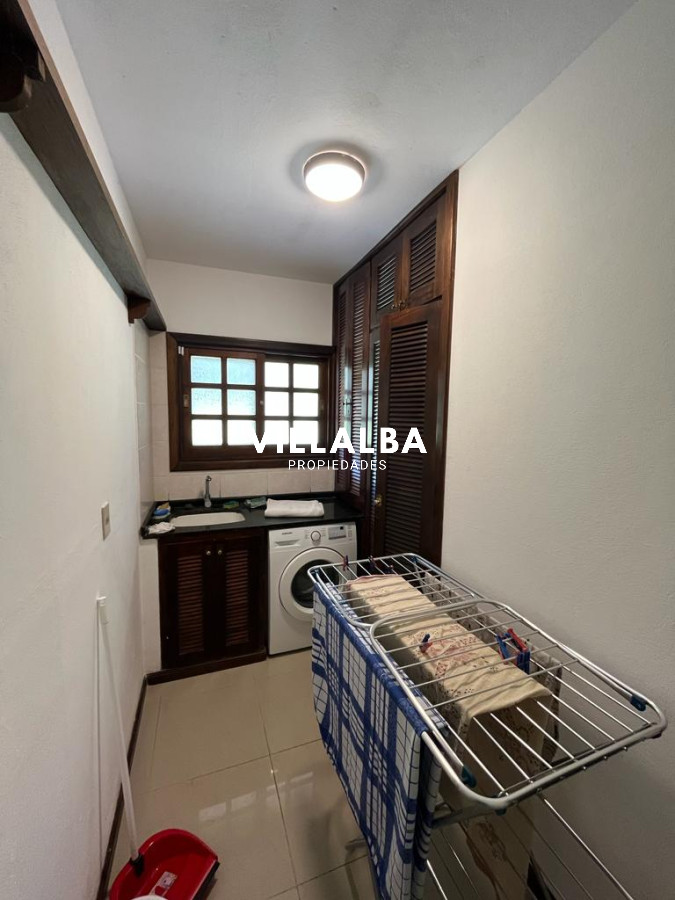 Apartamento ID.2669 - Espectacular mansión en venta. Consultá ya! 