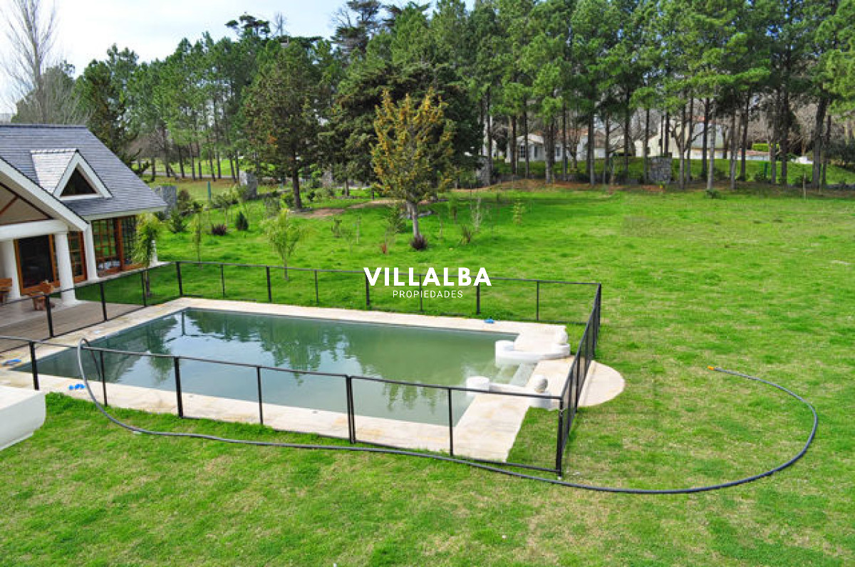 Apartamento ID.2669 - Espectacular mansión en venta. Consultá ya! 