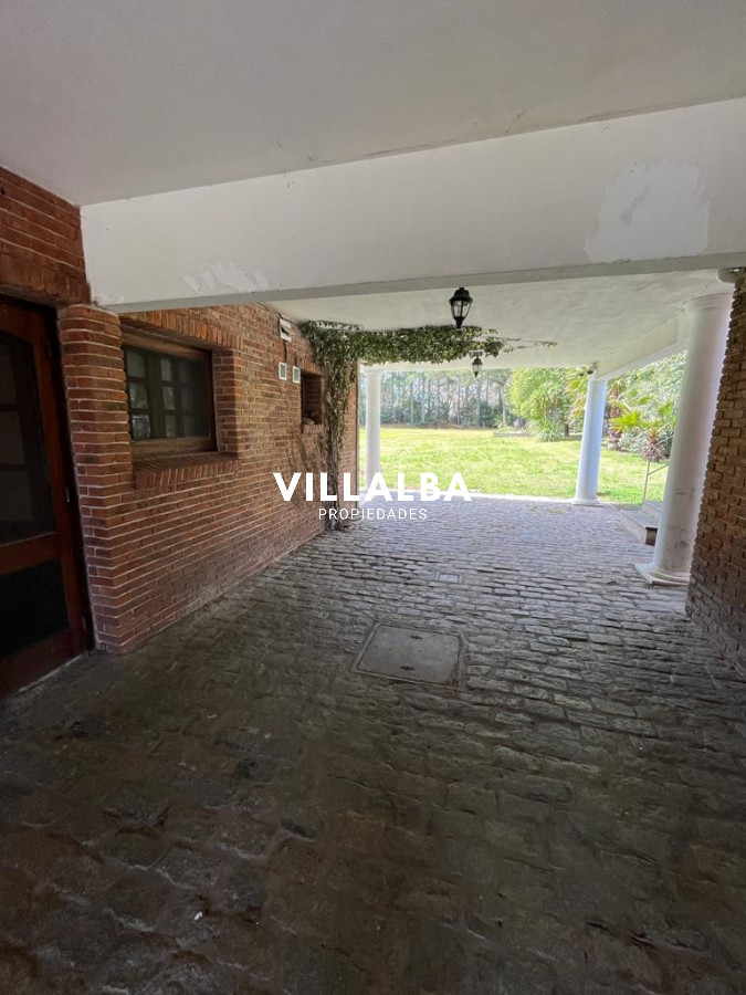 Apartamento ID.2669 - Espectacular mansión en venta. Consultá ya! 