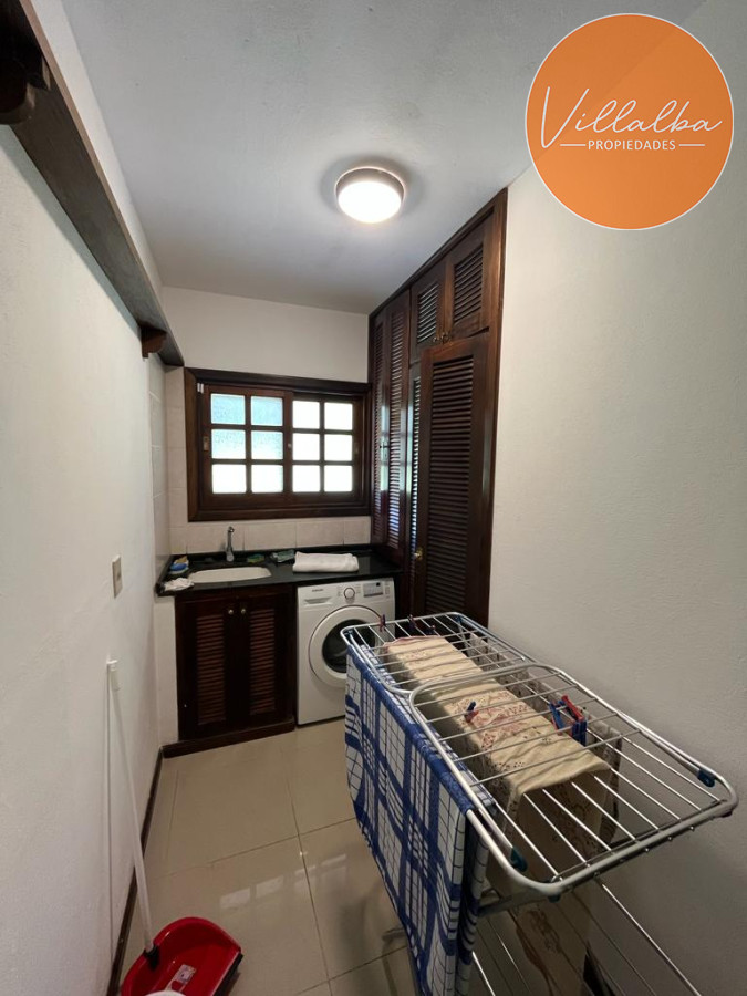 Casa ID.2669 - Espectacular mansión en venta. Consultá ya! 