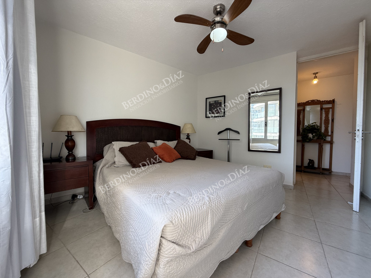 Apartamento ID.2671 - Edificio Torre O en playa brava.