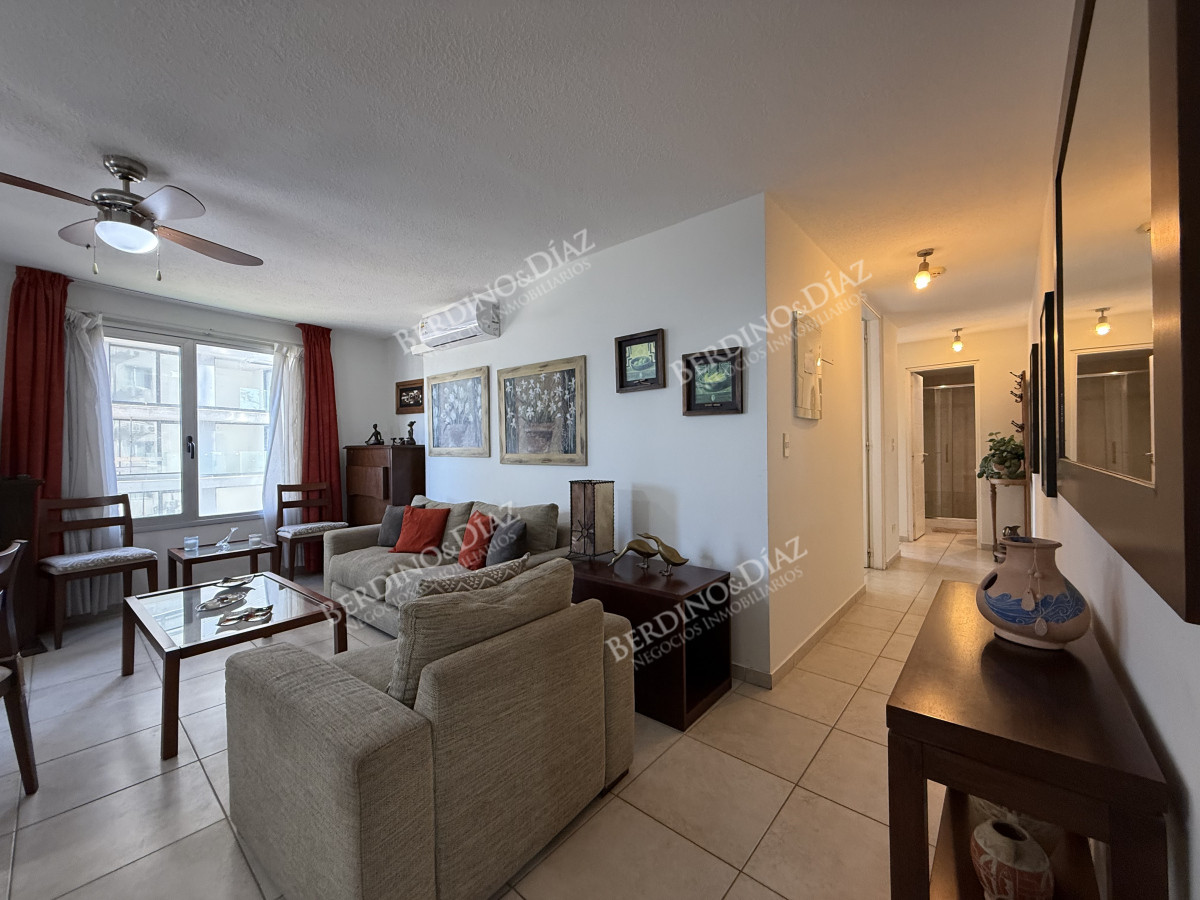 Apartamento ID.2671 - Edificio Torre O en playa brava.