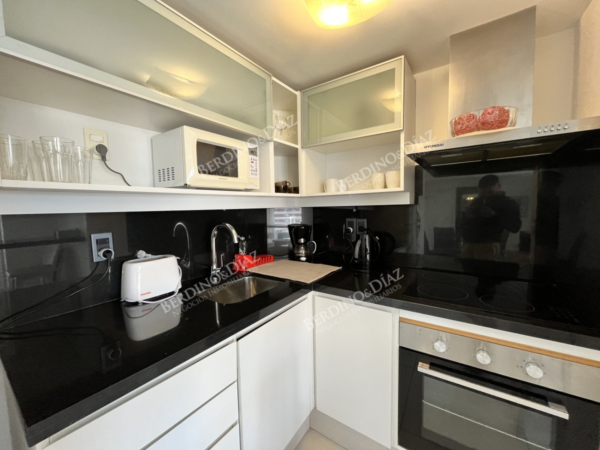 Apartamento ID.2772 - Apartamento en venta Peninsula 2 dormitorios Servicios