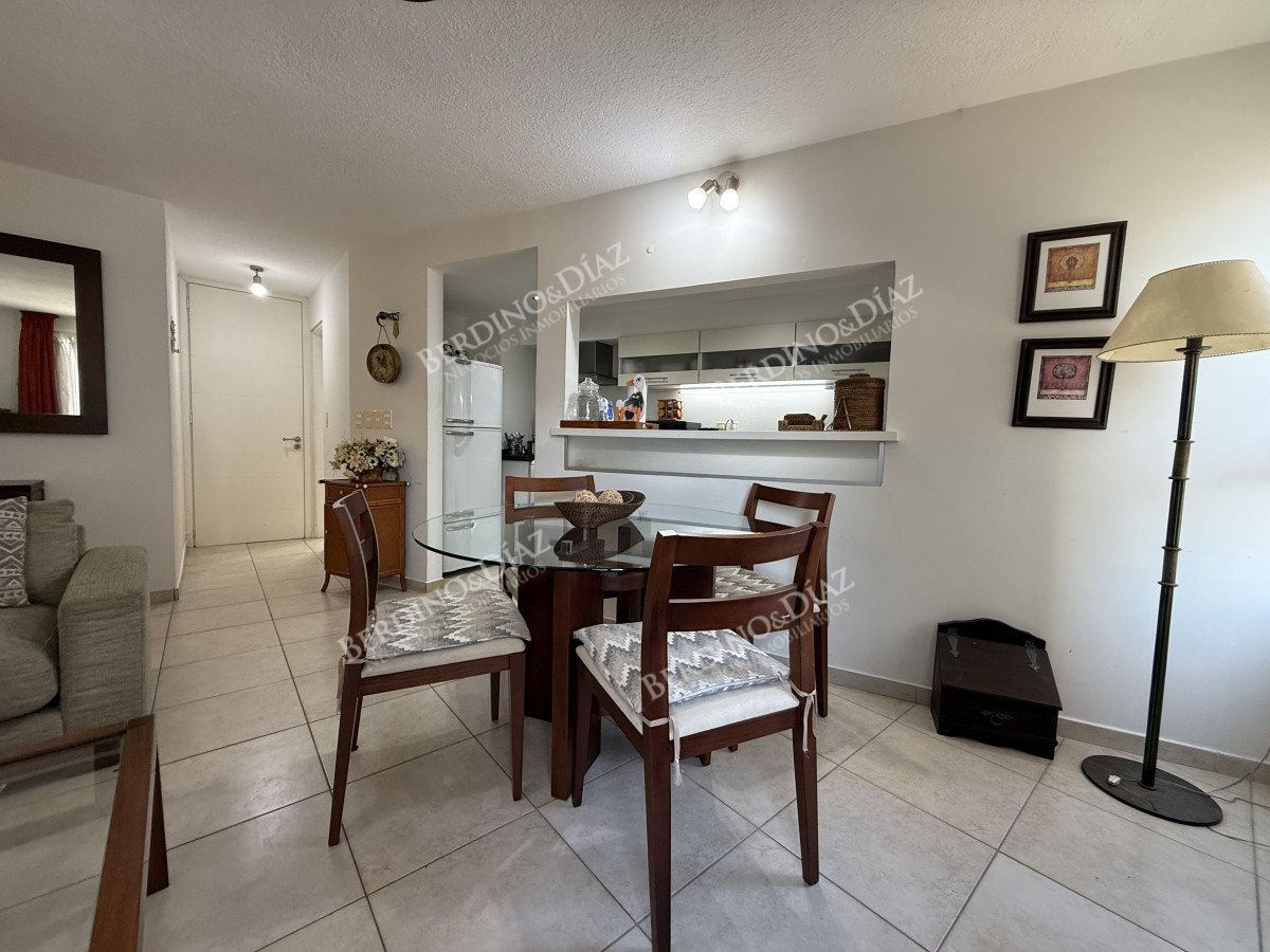 Apartamento ID.2671 - Edificio Torre O en playa brava.