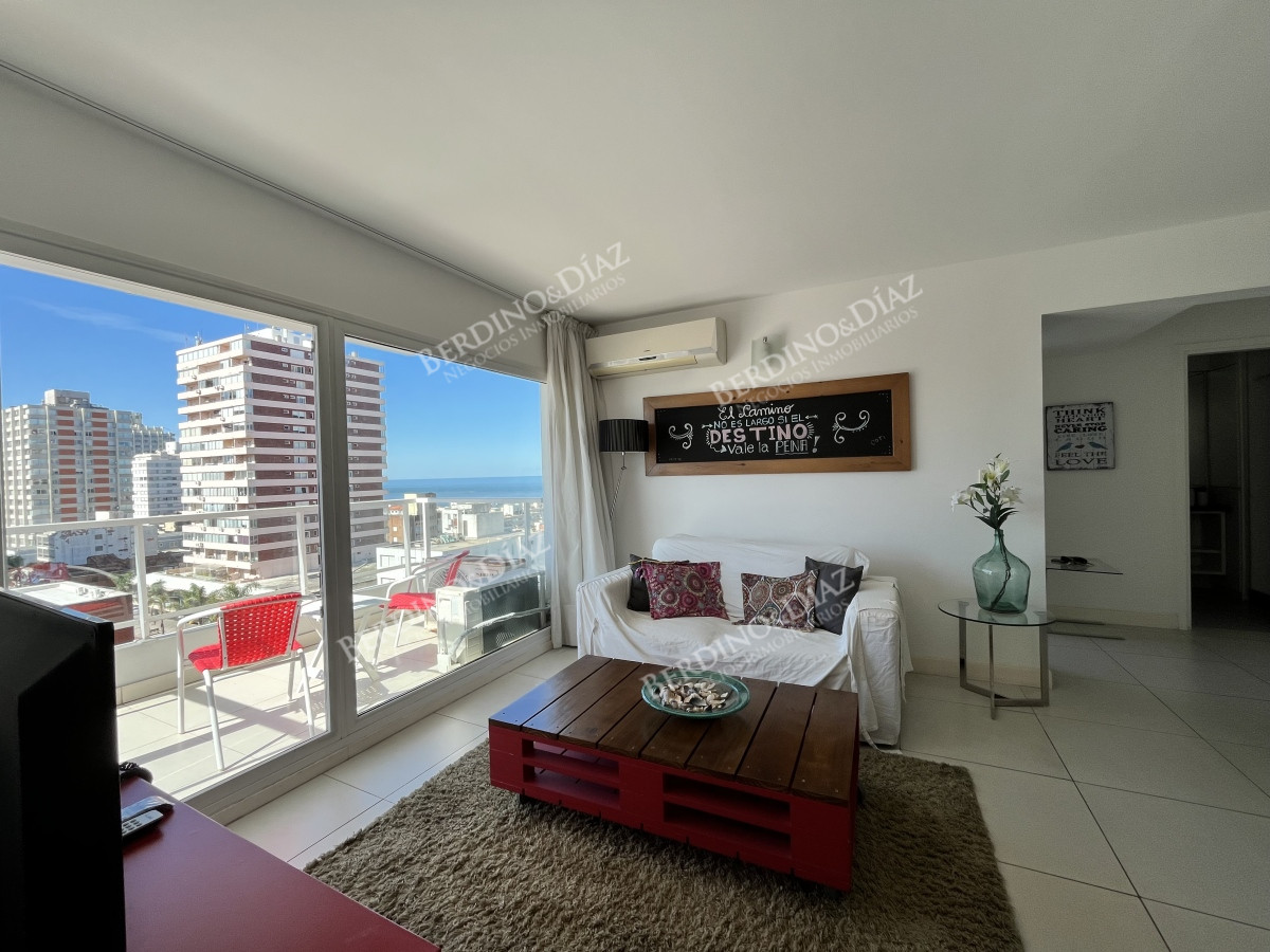Apartamento ID.2772 - Apartamento en venta Peninsula 2 dormitorios Servicios
