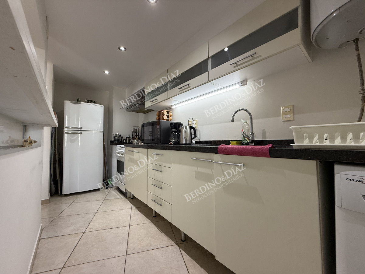 Apartamento ID.2671 - Edificio Torre O en playa brava.