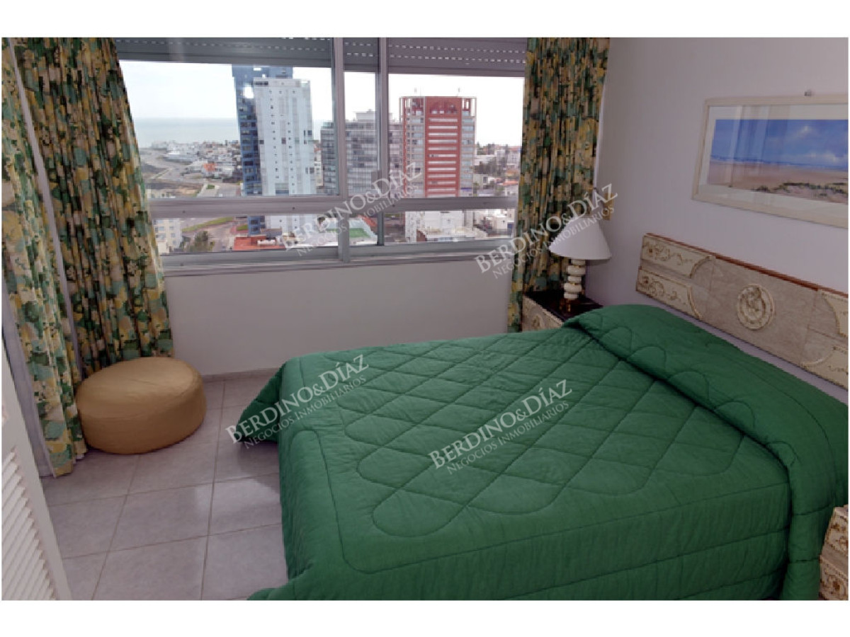 Apartamento ID.2119 - Apartamento en venta en Peninsula 