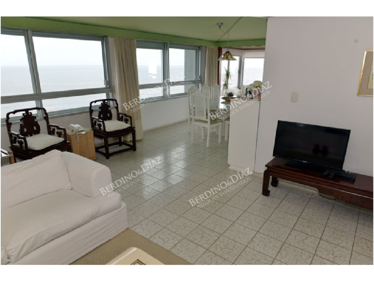 Apartamento ID.2119 - Apartamento en venta en Peninsula 
