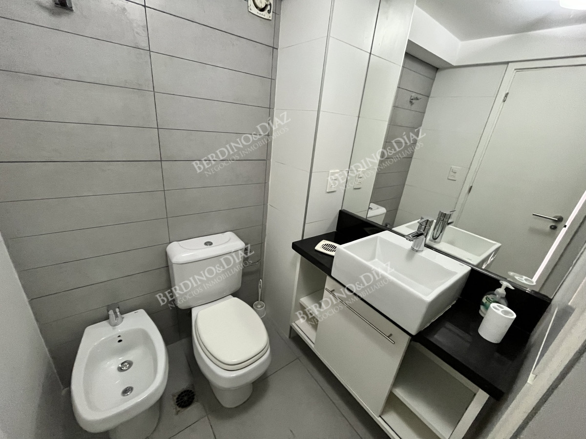 Apartamento ID.2772 - Apartamento en venta Peninsula 2 dormitorios Servicios