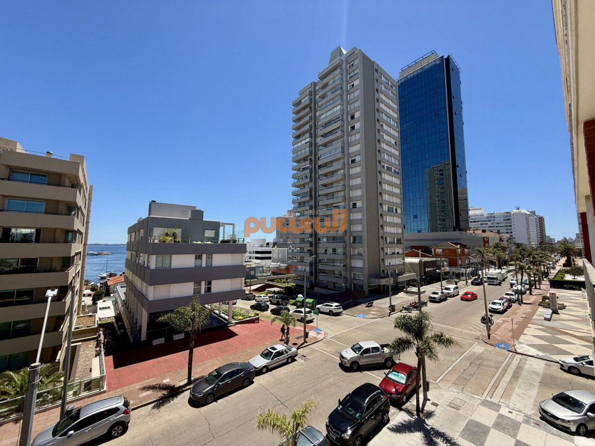 Apartamento ID.2478 - Apartamento en venta  Edificio Kennedy  Punta del Este