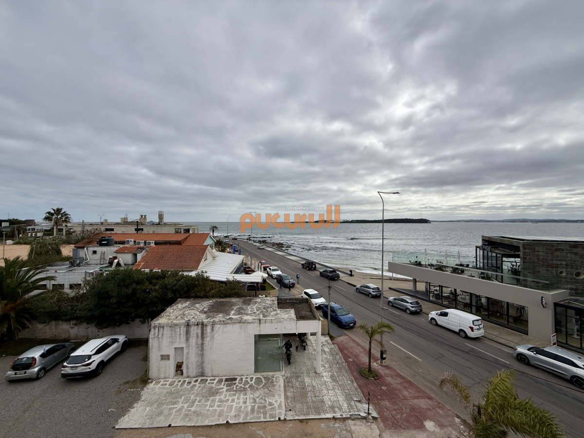 Apartamento ID.2884 - Apartamento en venta en Edificio Dársena frente al puerto de Punta del este