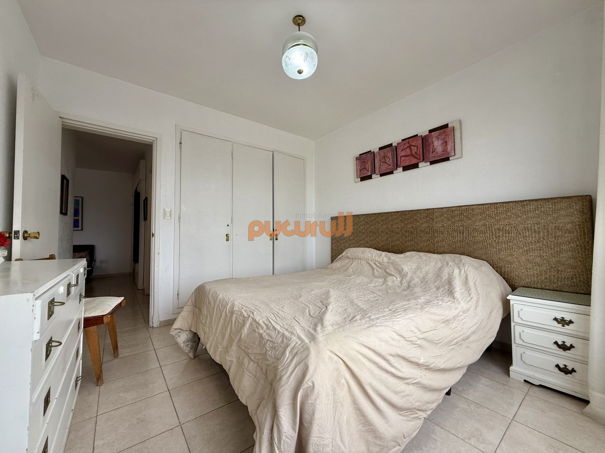 Apartamento ID.2225 - Apartamento en venta – Edificio Santos Dumont, Punta del Este
