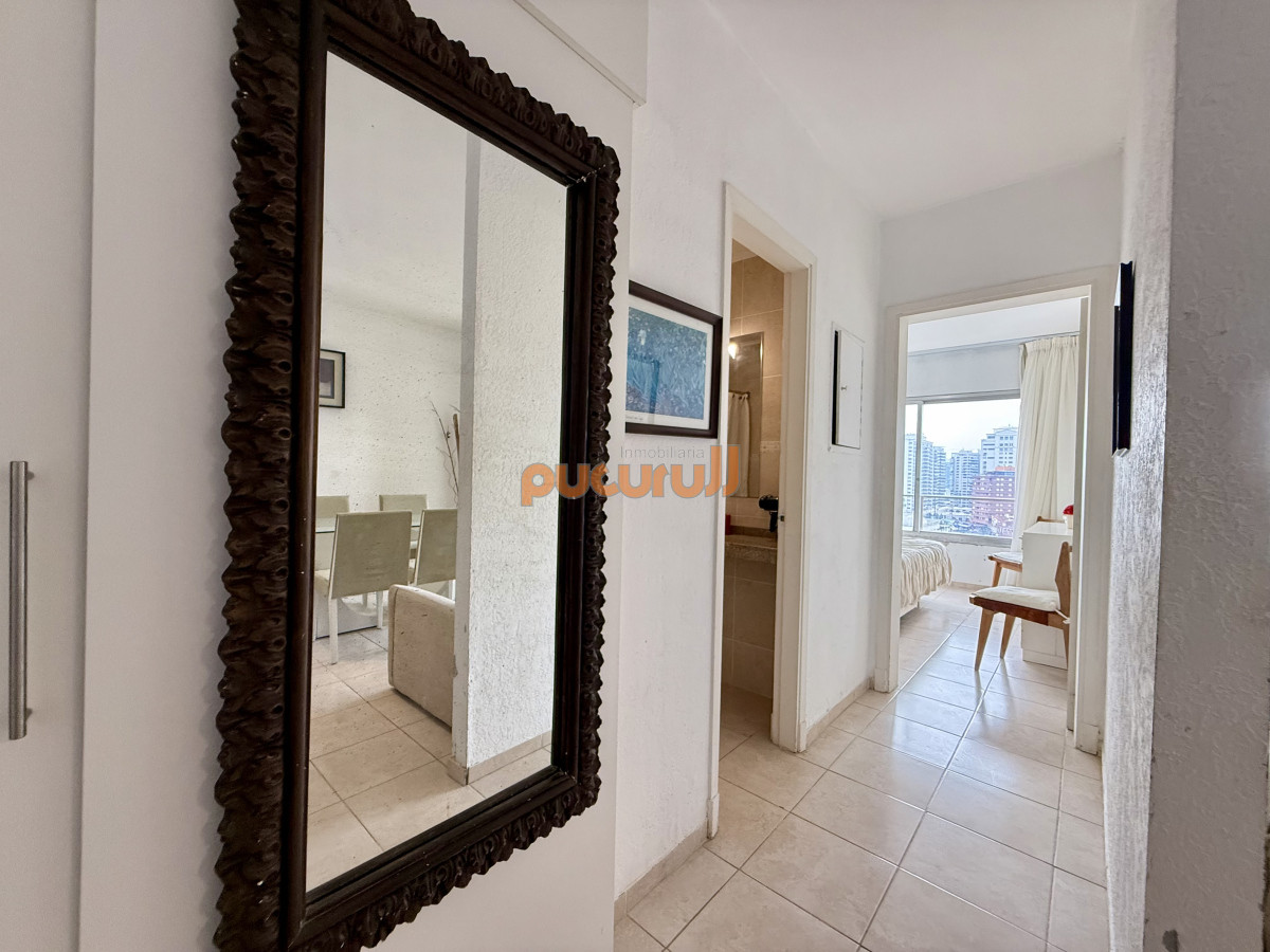 Apartamento ID.2225 - Apartamento en venta – Edificio Santos Dumont, Punta del Este