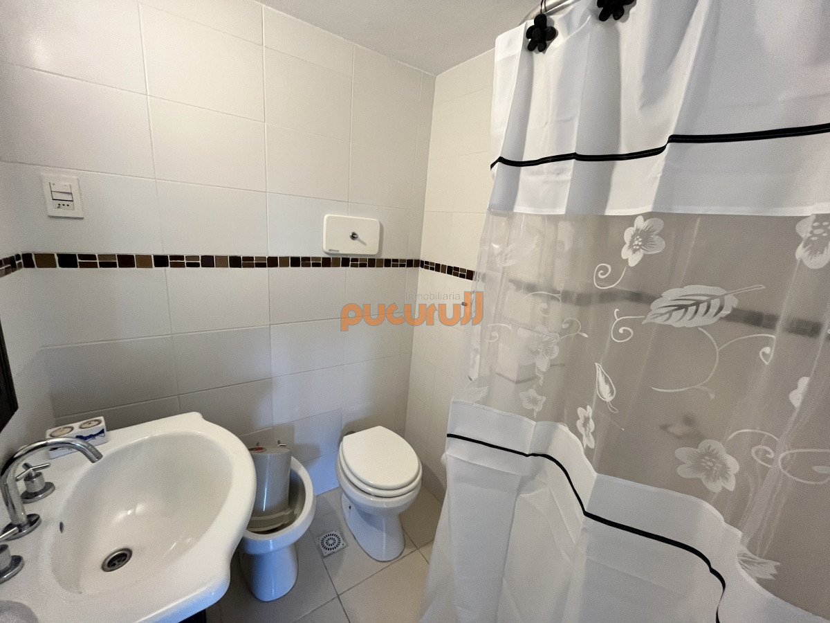 Apartamento ID.2294 - Apartamento en venta - 2 dormitorios + ½ | 2 baños | cochera techada