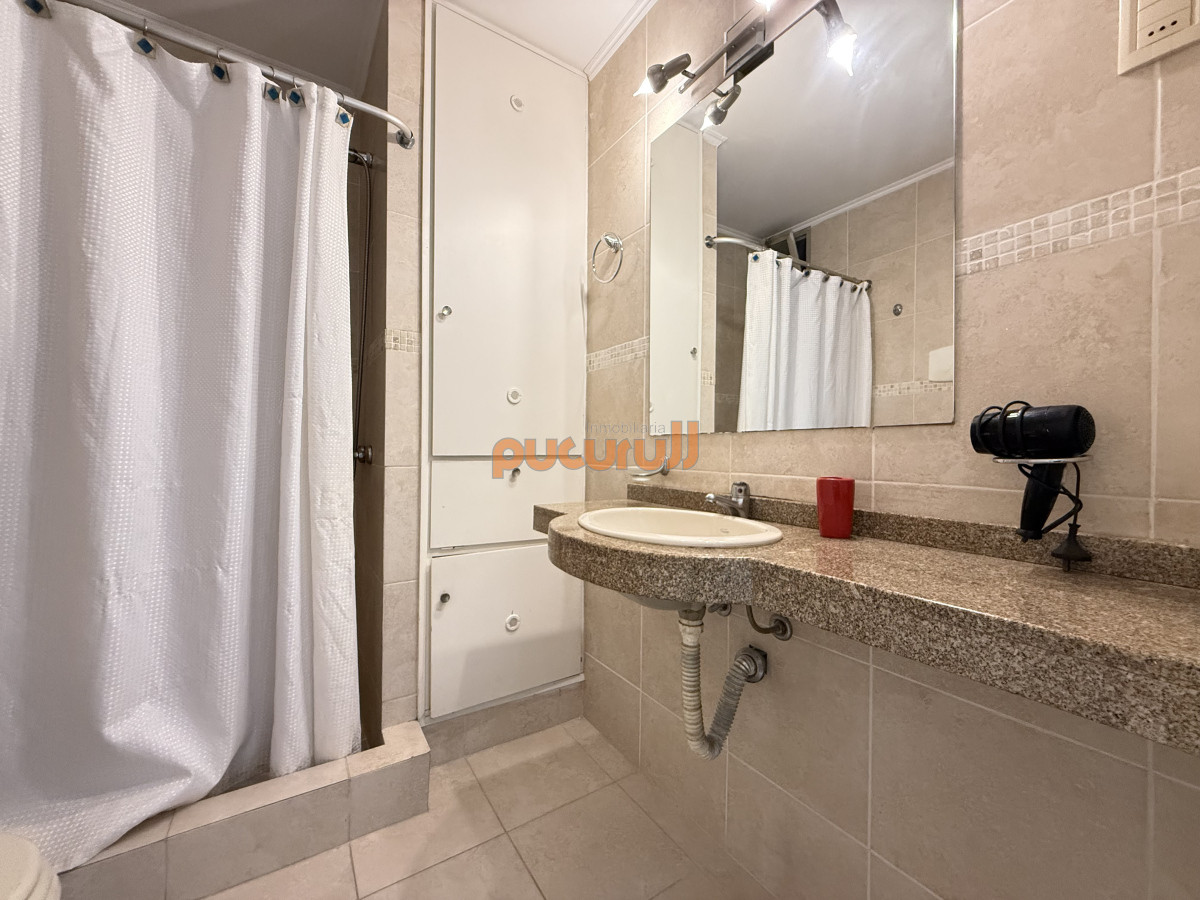 Apartamento ID.2225 - Apartamento en venta – Edificio Santos Dumont, Punta del Este