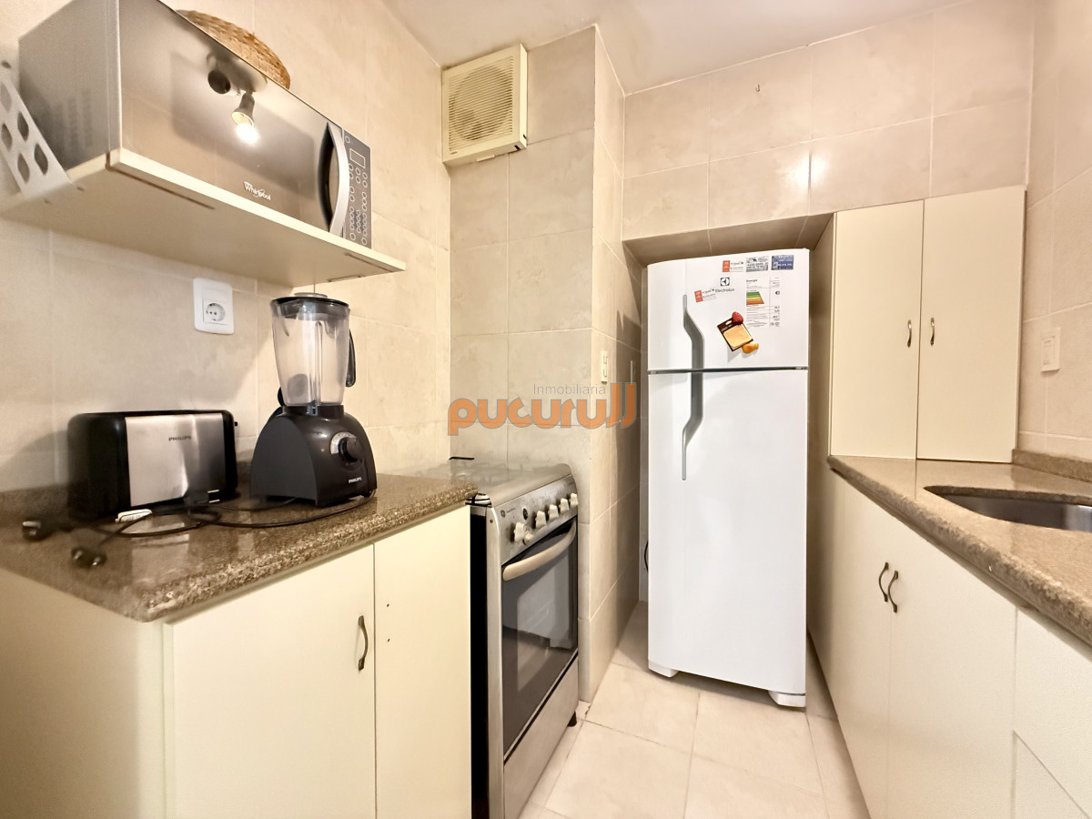 Apartamento ID.2225 - Apartamento en venta – Edificio Santos Dumont, Punta del Este