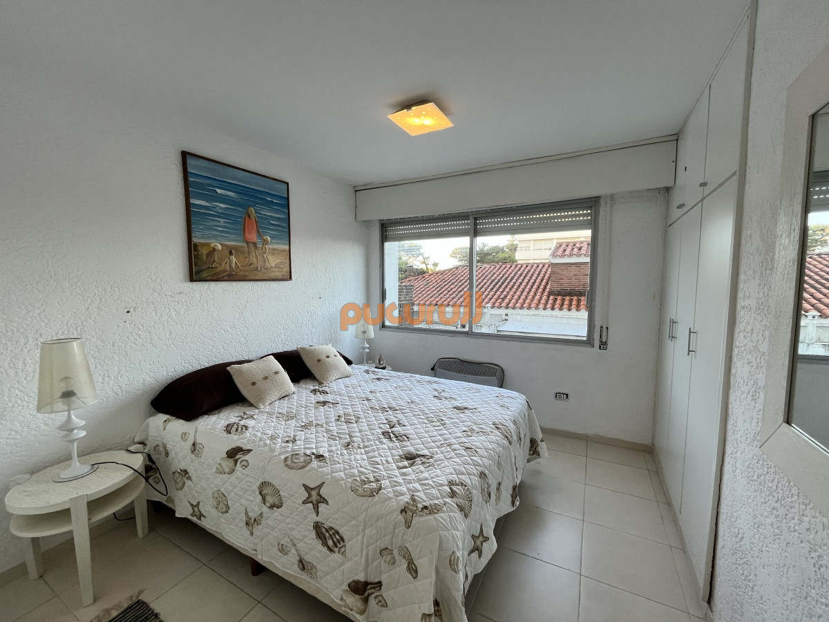 Apartamento ID.2294 - Apartamento en venta - 2 dormitorios + ½ | 2 baños | cochera techada
