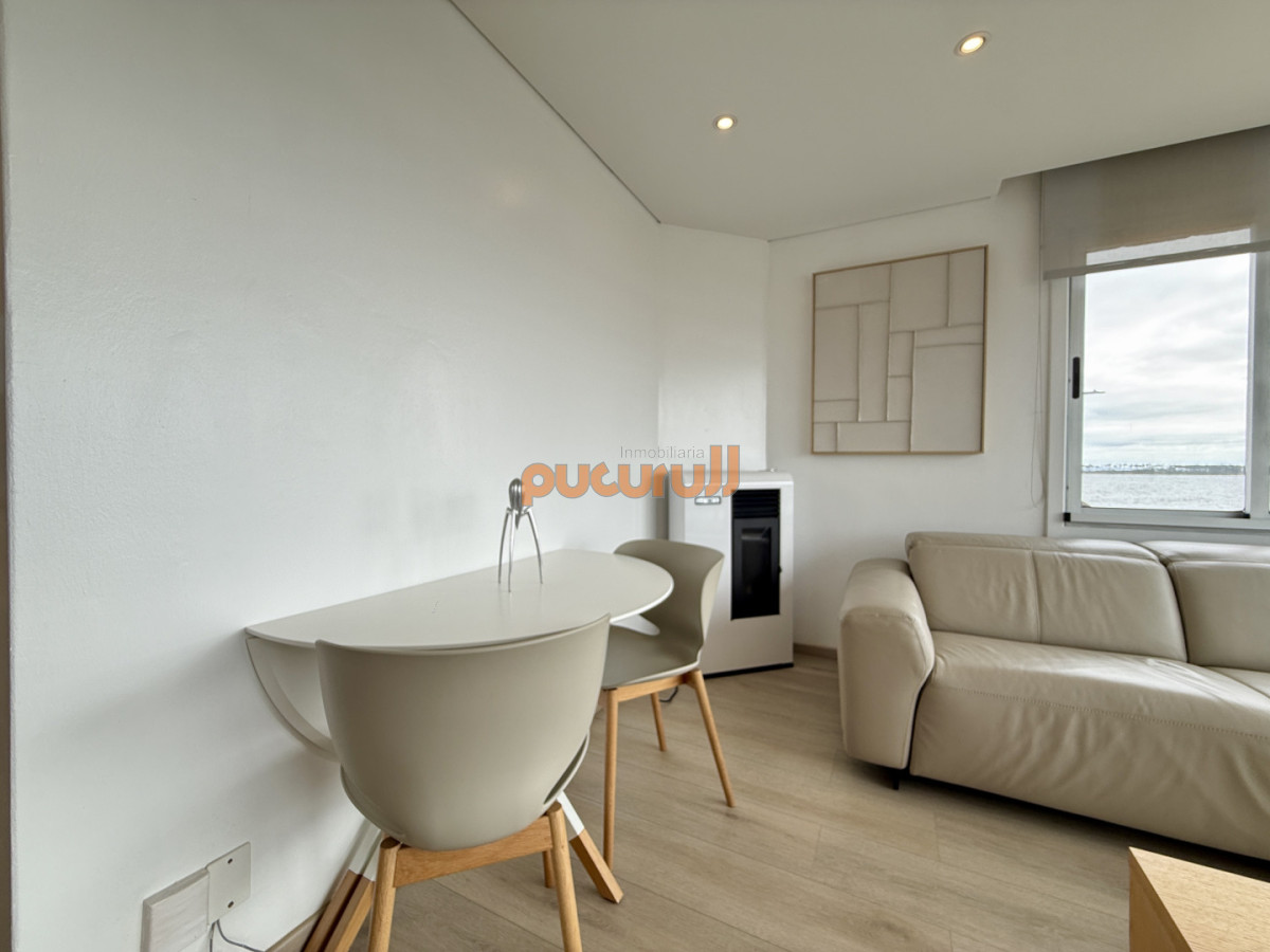 Apartamento ID.2884 - Apartamento en venta en Edificio Dársena frente al puerto de Punta del este