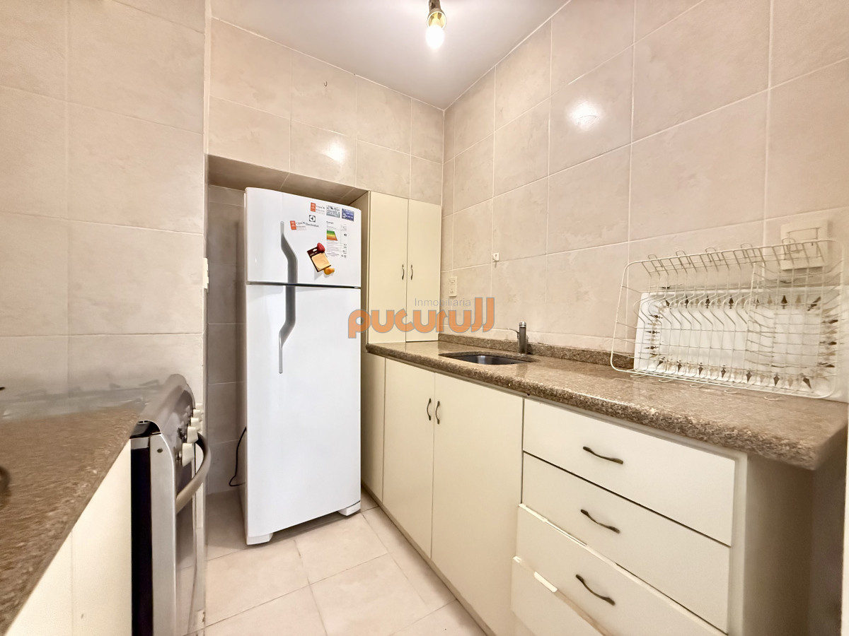 Apartamento ID.2225 - Apartamento en venta – Edificio Santos Dumont, Punta del Este