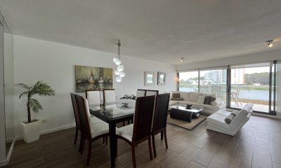 Apartamento en venta de 3 dormitorios  en Punta del Este