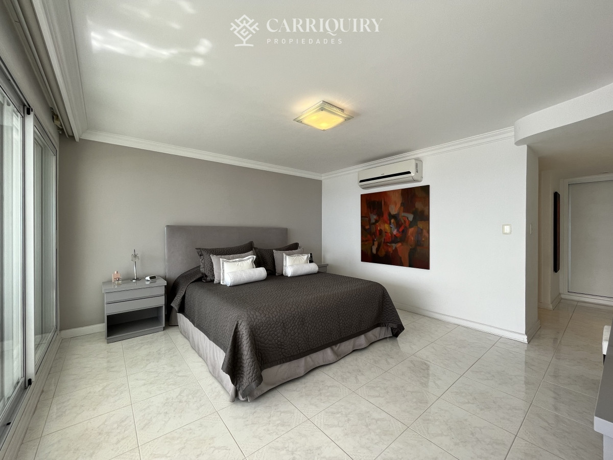 Apartamento ID.7497/Espectacular-apartamento-en-alquiler-en-la-torre-mas-lujosa-de-Punta-del-este - DIVINO IMPECABLE CON SERVICIOS