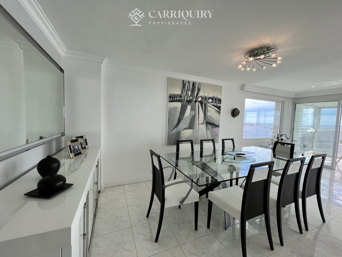 Apartamento ID.7497/Espectacular-apartamento-en-alquiler-en-la-torre-mas-lujosa-de-Punta-del-este - DIVINO IMPECABLE CON SERVICIOS