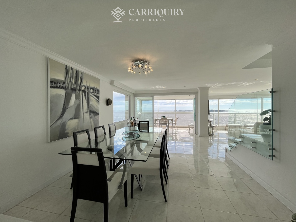 Apartamento ID.7497/Espectacular-apartamento-en-alquiler-en-la-torre-mas-lujosa-de-Punta-del-este - DIVINO IMPECABLE CON SERVICIOS