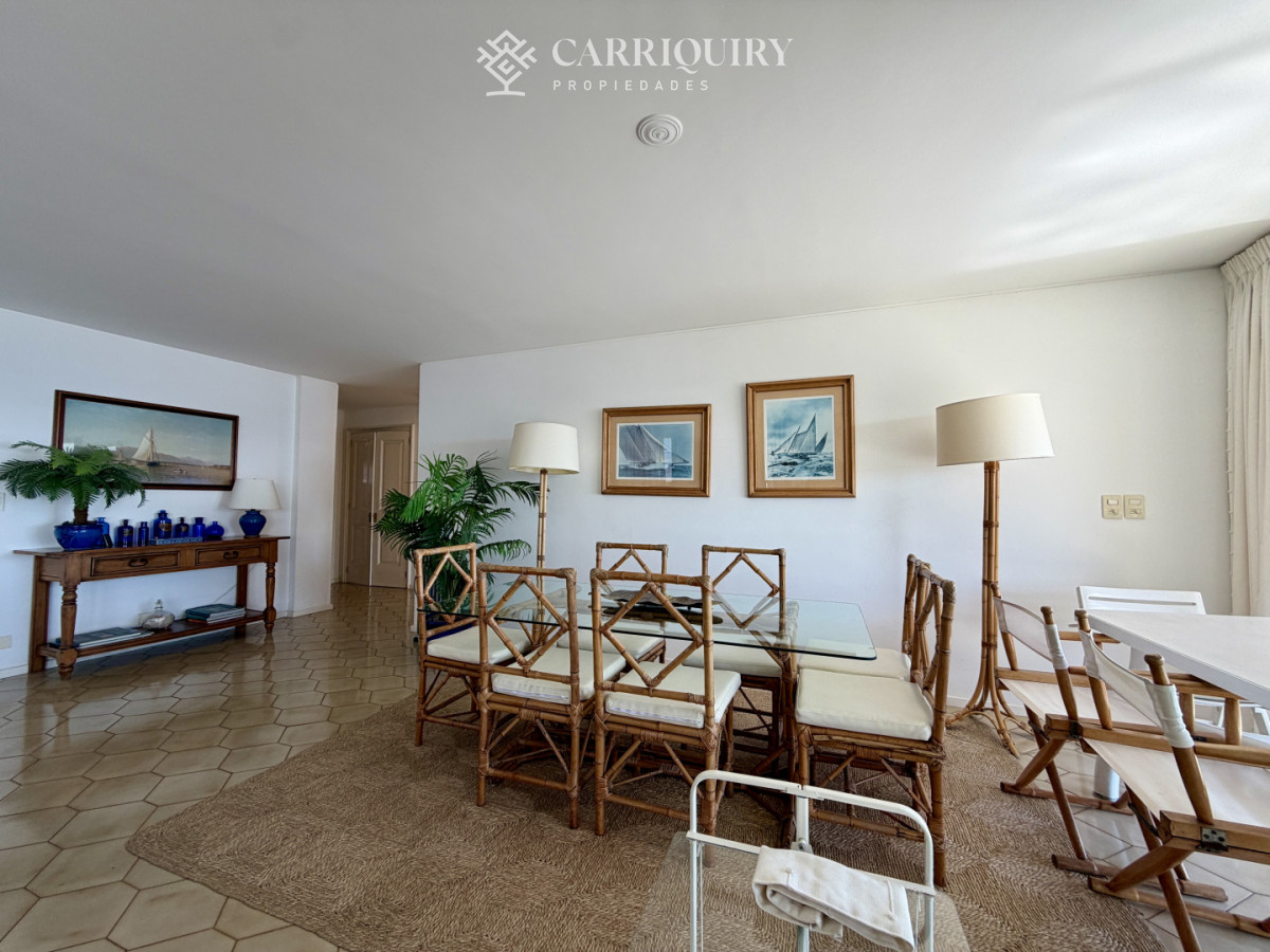 Apartamento ID.8946 - Apartamento en Venta – Edificio Brioni, Punta del Este