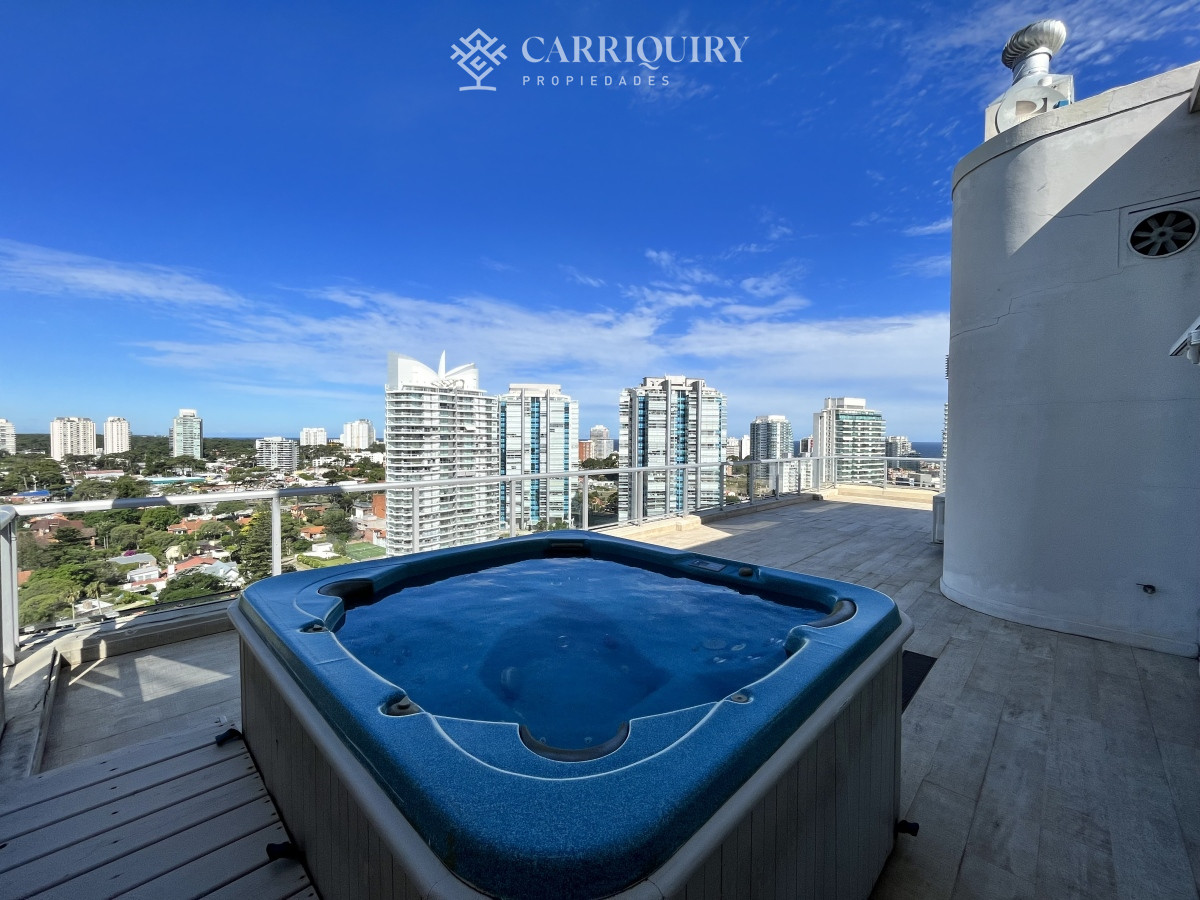 Apartamento ID.7497/Espectacular-apartamento-en-alquiler-en-la-torre-mas-lujosa-de-Punta-del-este - DIVINO IMPECABLE CON SERVICIOS