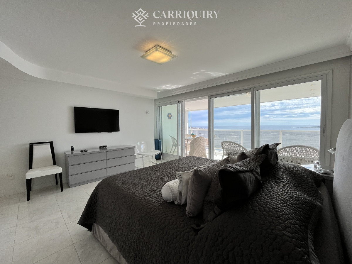 Apartamento ID.7497/Espectacular-apartamento-en-alquiler-en-la-torre-mas-lujosa-de-Punta-del-este - DIVINO IMPECABLE CON SERVICIOS