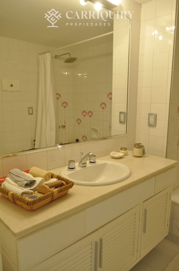 Apartamento ID.6478 - Amplio departamento frente al mar